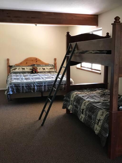 Yosemite Haven @ Pine Mountain Lake. Dog Friendly! 格罗夫兰 外观 照片